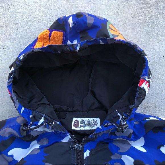 BAPE Bathing Ape Blue Camouflage Shark Hood Full-Zip Windbreaker Jacket - Picture 4 of 16